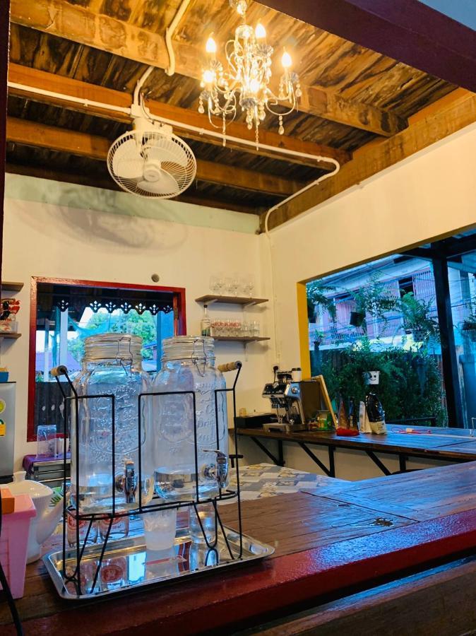Baan Mae Somkid Homestay スコタイ エクステリア 写真